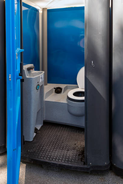 Portable Toilet Options We Offer in Morganville, NJ